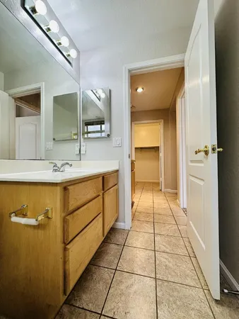 $3,600 | 672 West Raven Drive, Chandler, AZ 85286