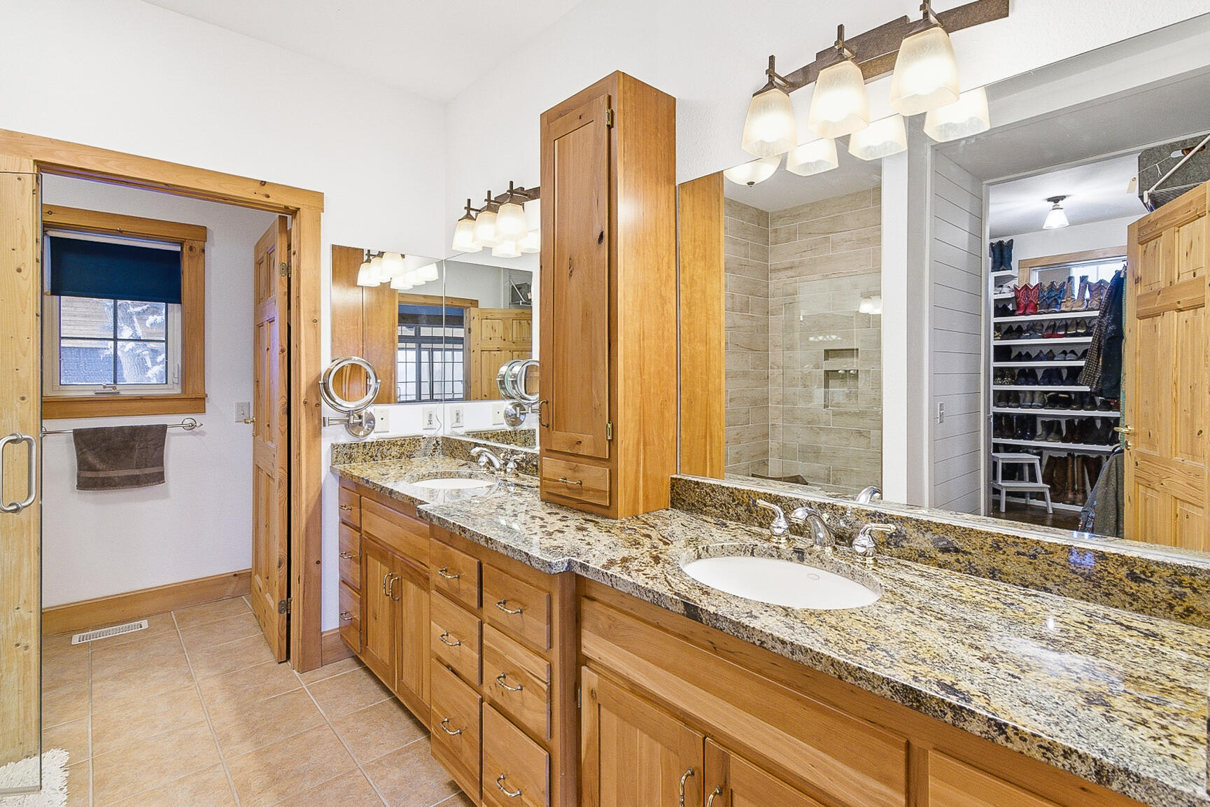 N4272 Sleepy Hollow Road Oakland, WI 53523 - Photo 16 of 50 66