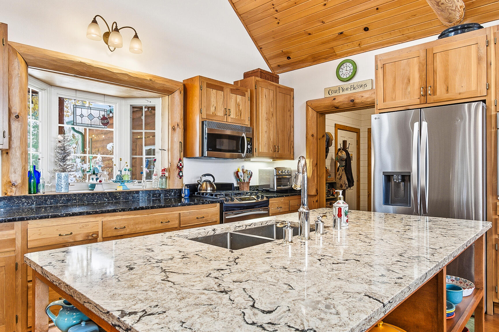 N4272 Sleepy Hollow Road Oakland, WI 53523 - Photo 9 of 50 46 (1)