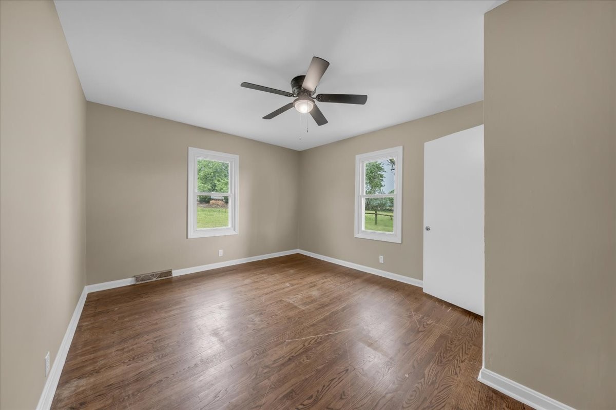 30 J D Ring Road Hillsboro, TN 37342 - Photo 13 of 39