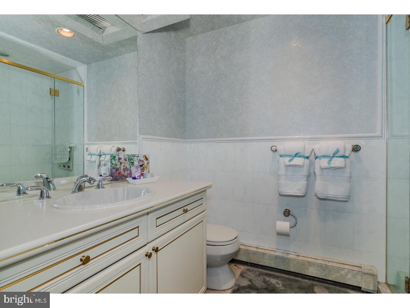2183 North Stone Ridge Lane Villanova, PA 19085 - Photo 15 of 20