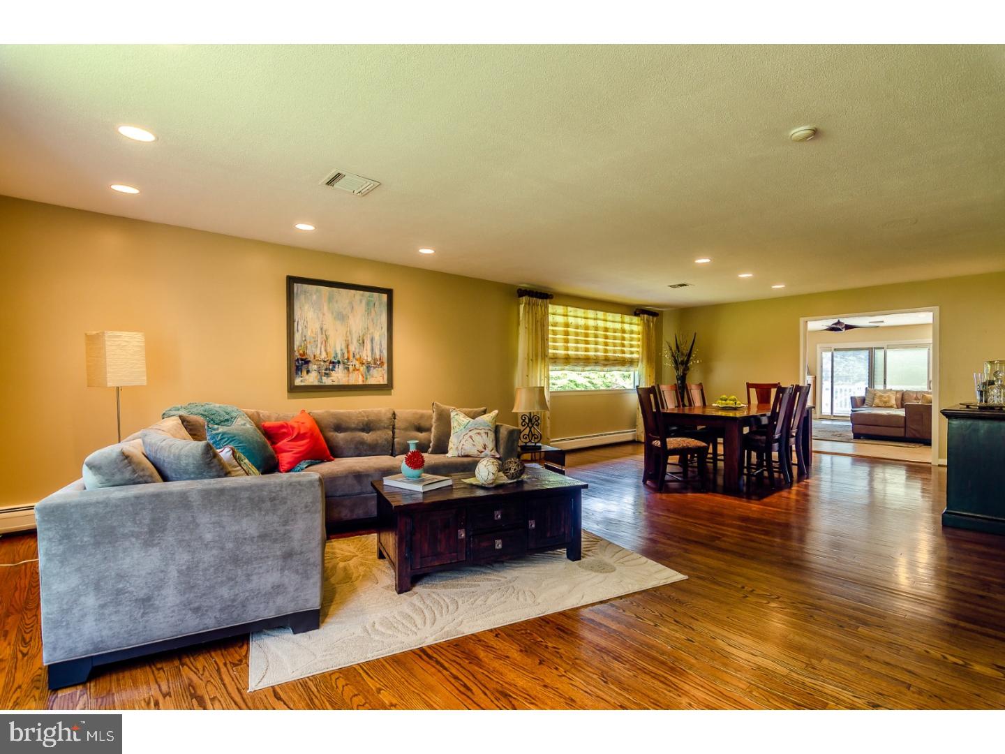 2183 North Stone Ridge Lane Villanova, PA 19085 - Photo 3 of 20