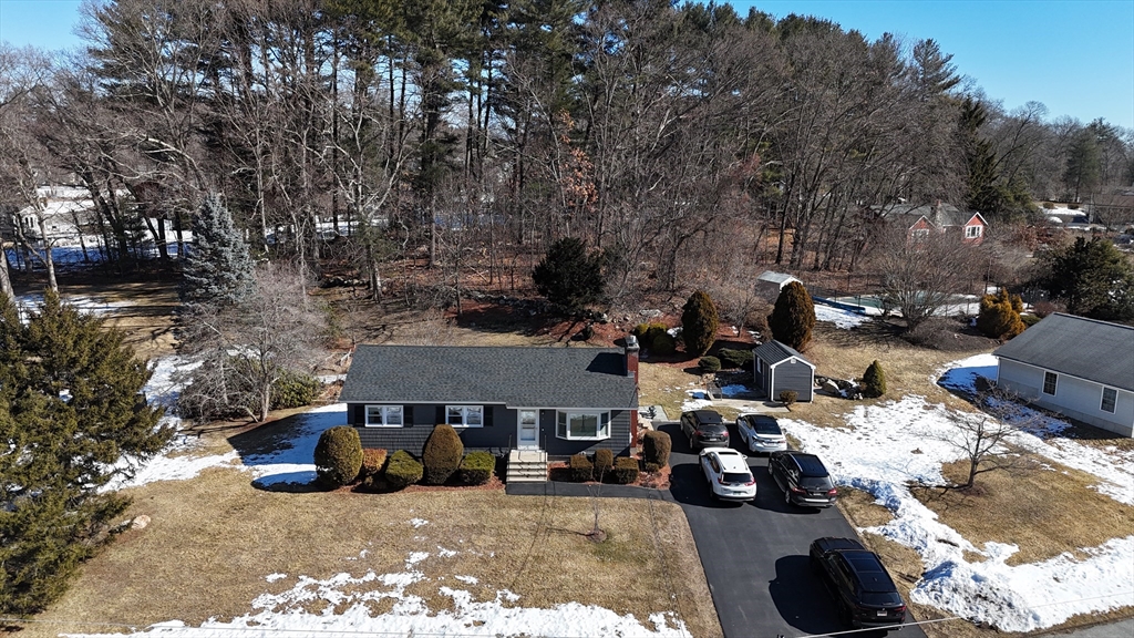 5 Biscayne Drive Billerica, MA 01821 - Photo 2 of 27