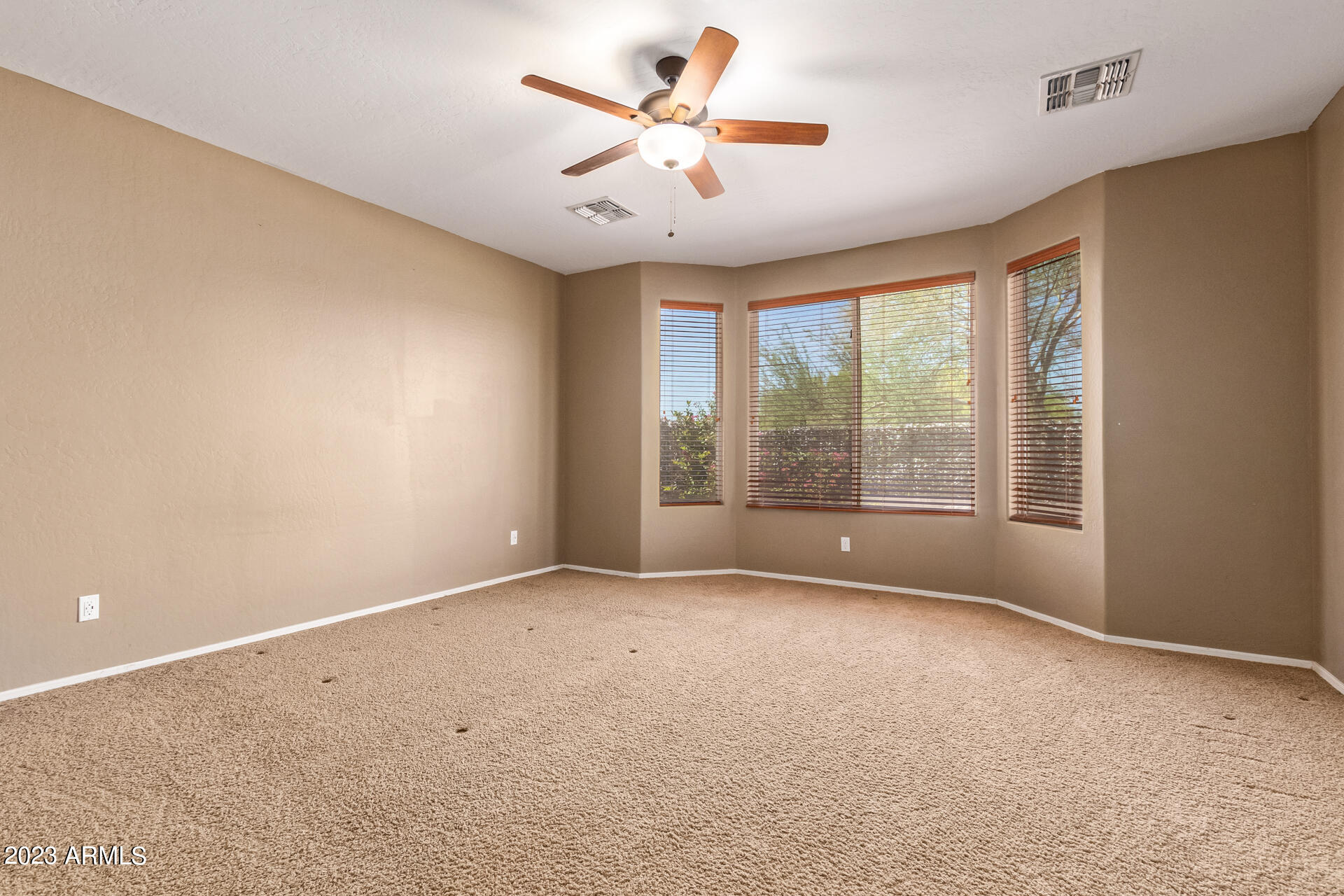 1804 East Beverly Road Phoenix, AZ 85042 - Photo 21 of 46 24 Beverly 1804