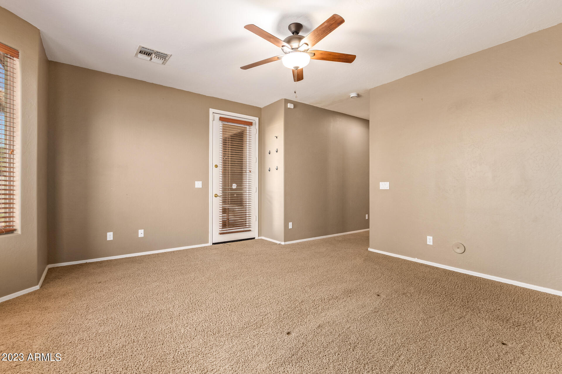1804 East Beverly Road Phoenix, AZ 85042 - Photo 23 of 46 26 Beverly 1804