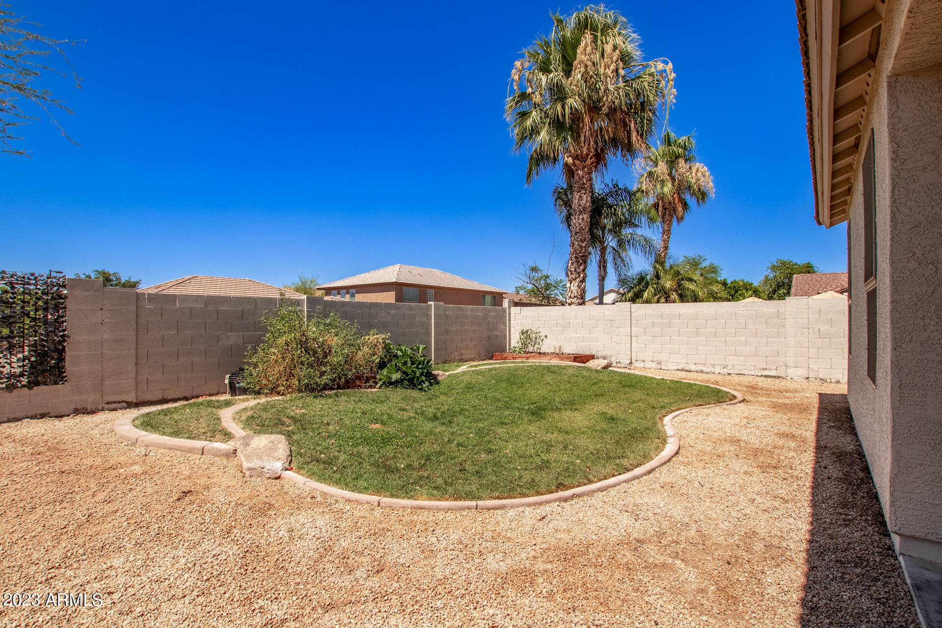 1804 East Beverly Road Phoenix, AZ 85042 - Photo 38 of 46 41 Beverly 1804