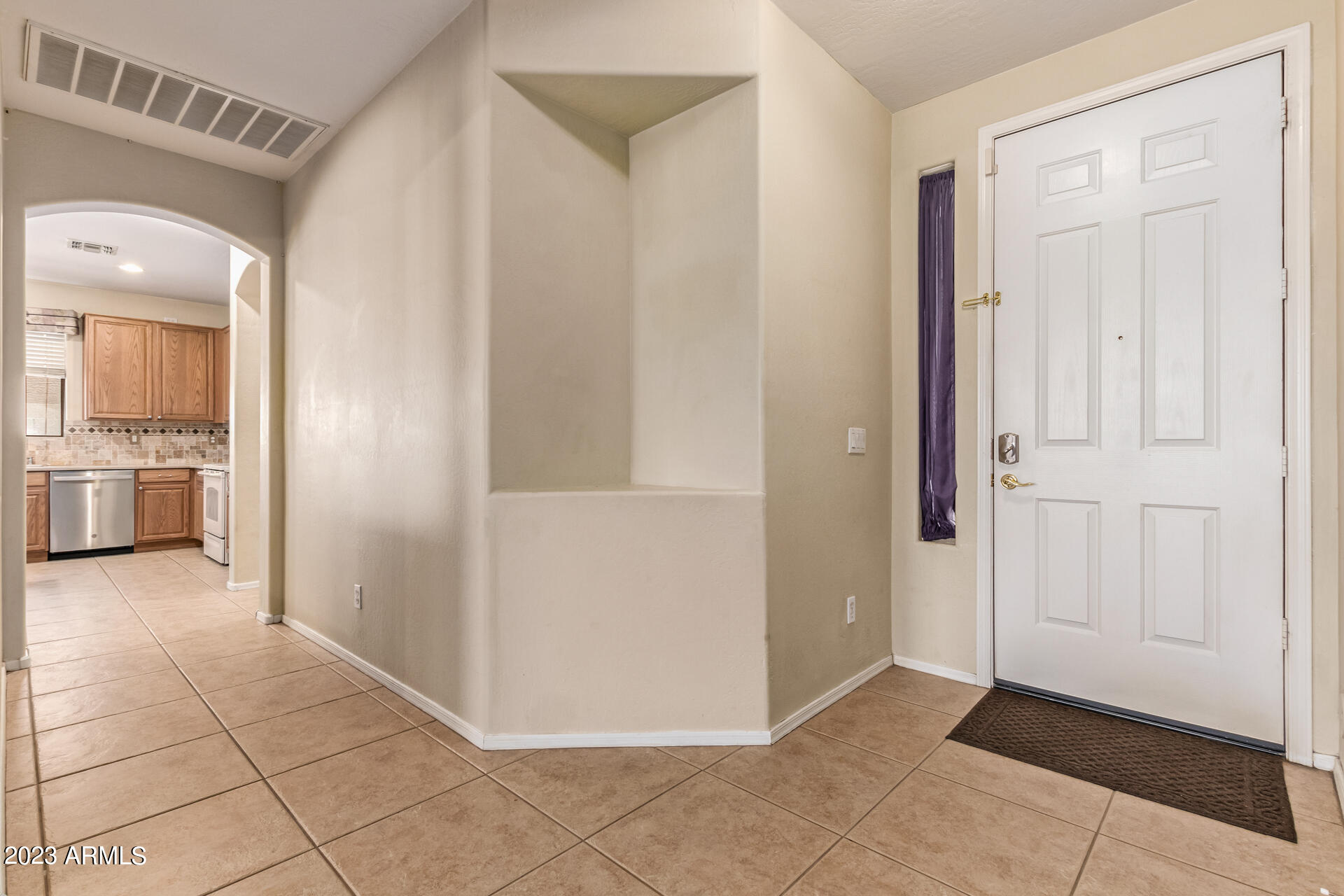 1804 East Beverly Road Phoenix, AZ 85042 - Photo 6 of 46 09 Beverly 1804