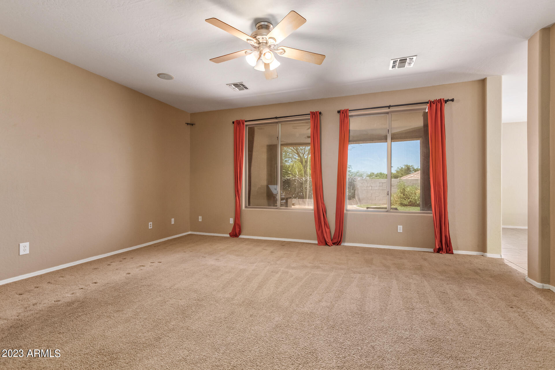 1804 East Beverly Road Phoenix, AZ 85042 - Photo 8 of 46 11 Beverly 1804