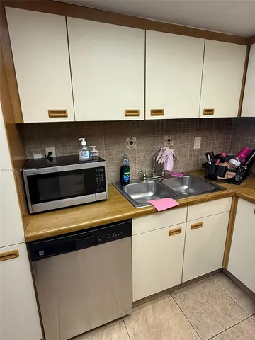 $275,000 | 9015 Southwest 125th Avenue, Unit N204, Miami, FL 33186