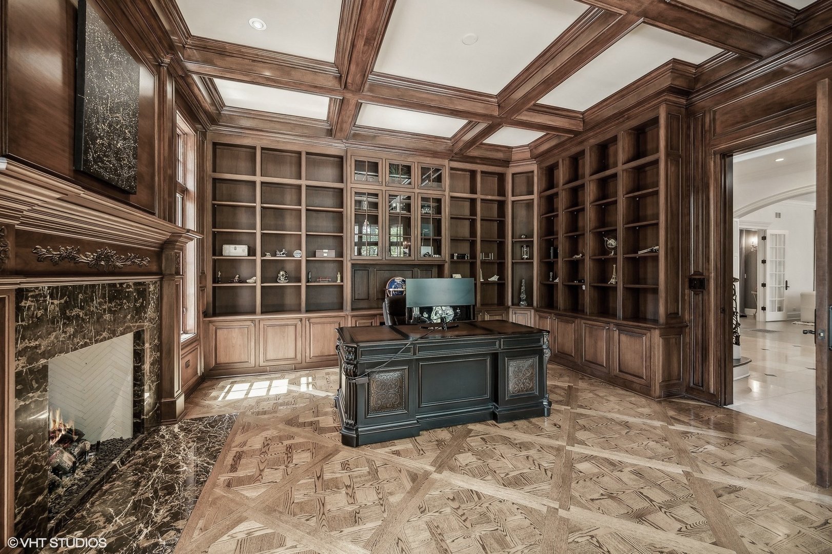 67 Beach Road Glencoe, IL 60022 - Photo 7 of 43 a view of living room with furniture and a fireplace