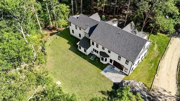 $3,975,000 | 957 South Street, Needham, MA 02492