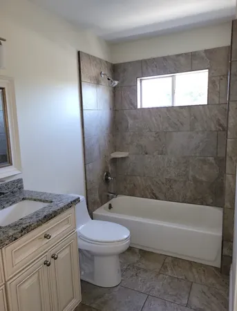 $1,100 | 6918 Irvington Boulevard, Unit B, Houston, TX 77022