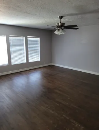 $1,100 | 6918 Irvington Boulevard, Unit B, Houston, TX 77022