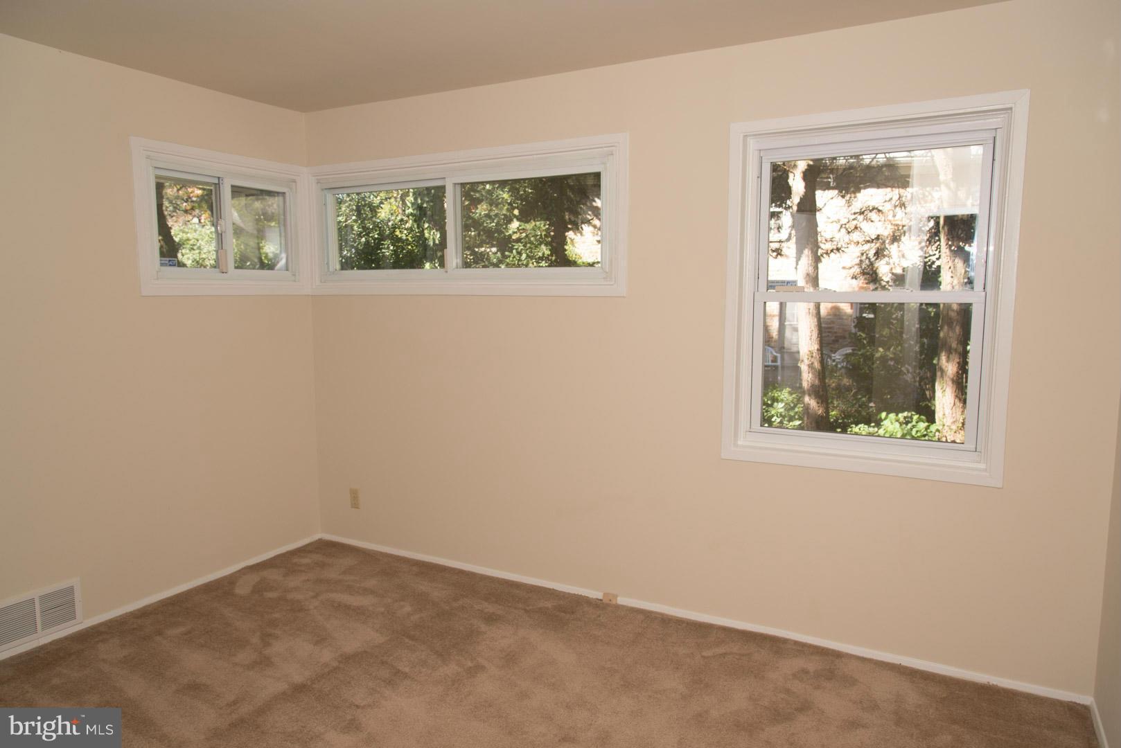6019 Lakeview Road Baltimore, MD 21210 - Photo 10 of 19 Bedroom #3