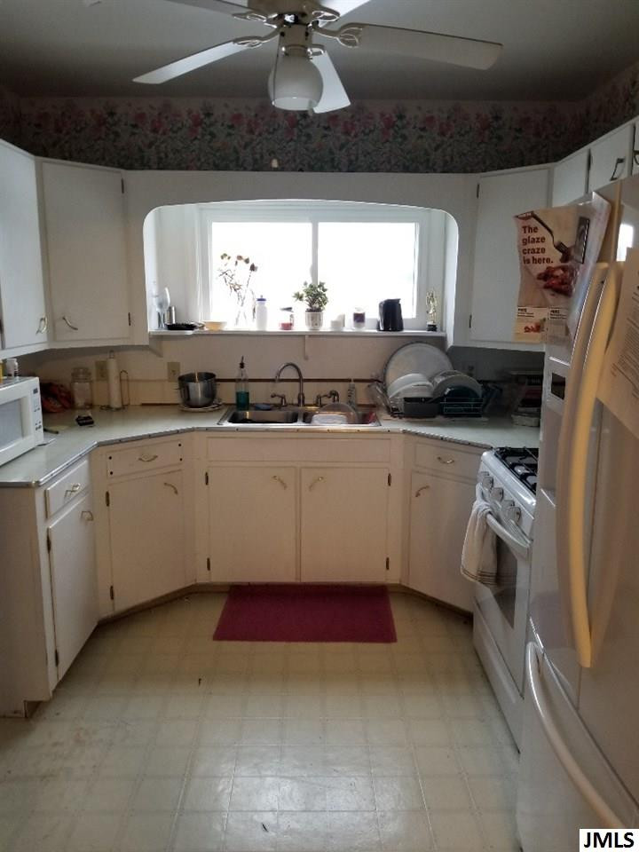 513 3rd Street Jackson, MI 49203 - Photo 12 of 18 Photo 12