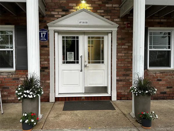 $335,000 | 249 Fair Harbor Drive, Unit 249, Patchogue, NY 11772