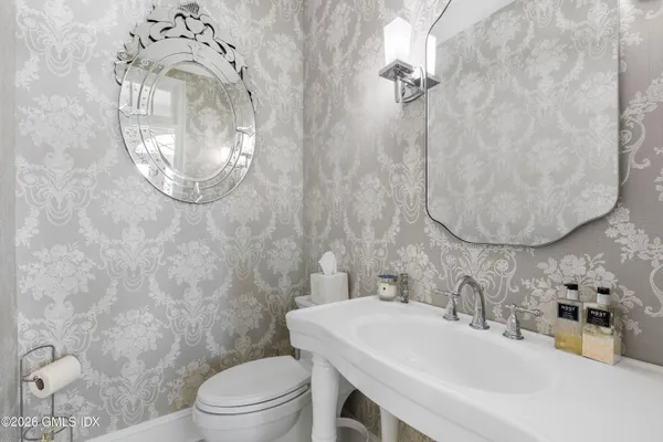 $2,900,000 | 2 Old Church Road, Unit 1, Greenwich, CT 06830