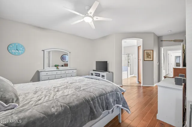a view of a dinning table and chairs in patio