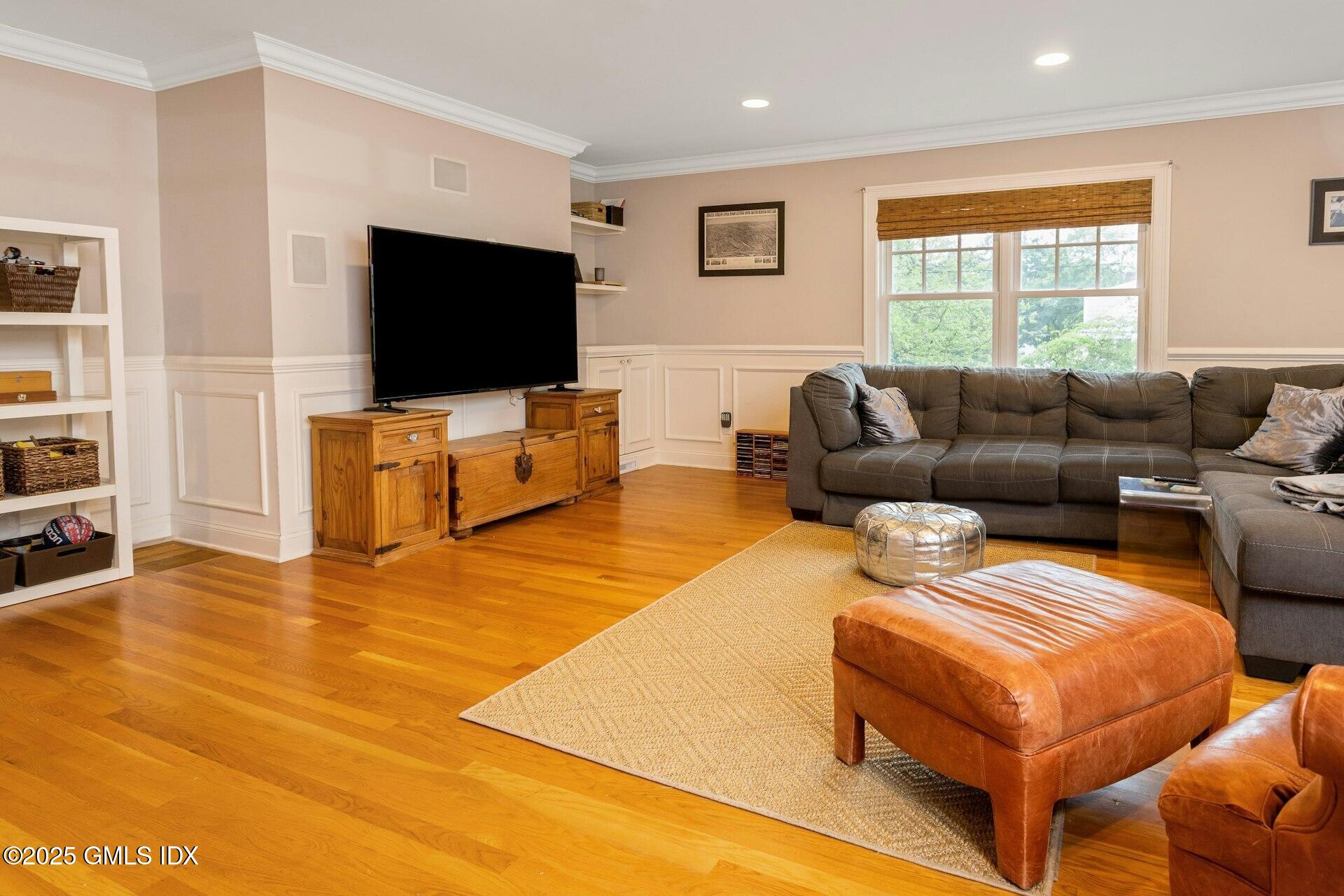 32 Meyer Place Riverside, CT 06878 - Photo 15 of 26 019-483445-_X0A2432_14169754