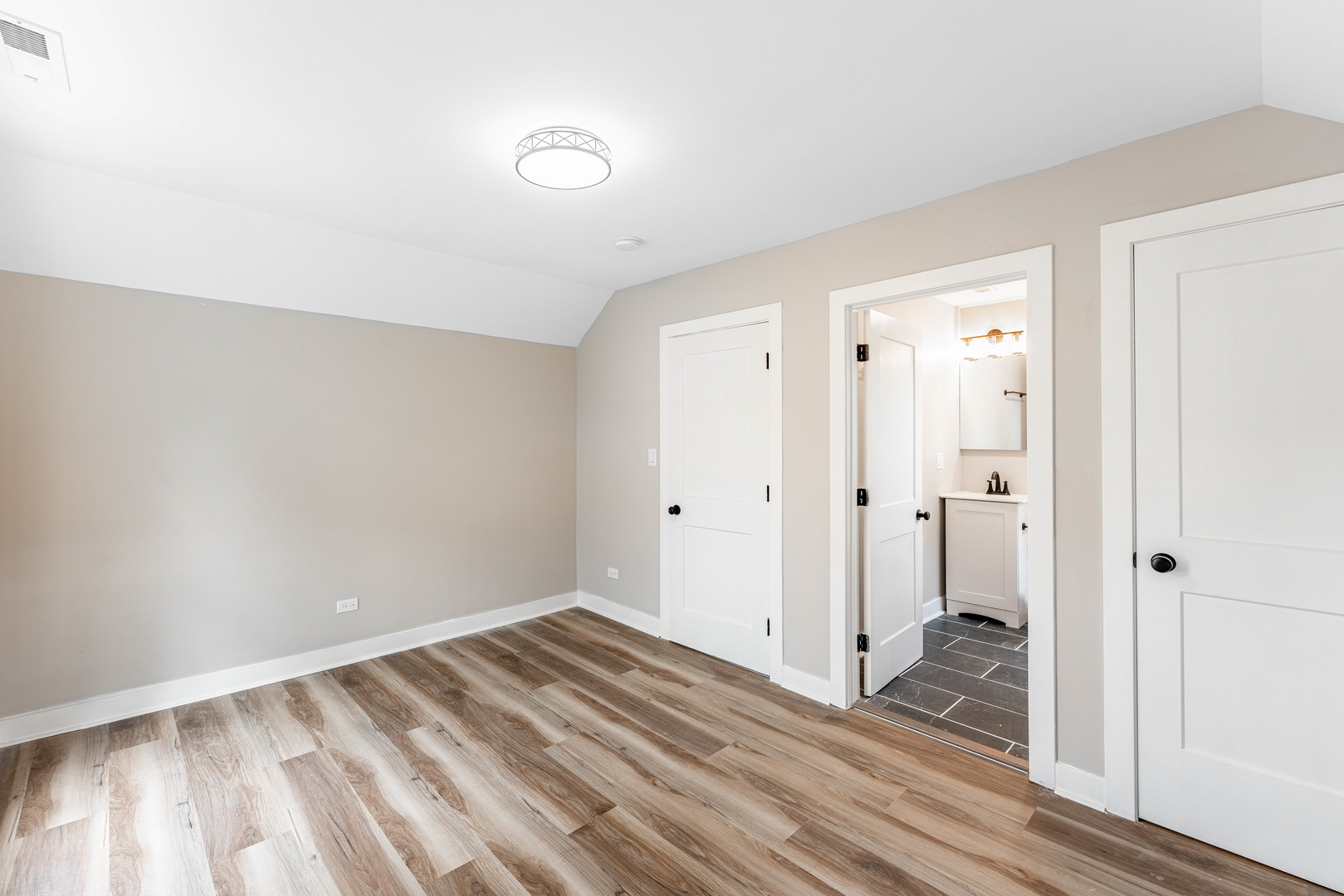 1076 East Maple Street Kankakee, IL 60901 - Photo 9 of 47