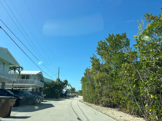 $2,600 | 22 Mangrove Lane, Key Largo, FL 33037