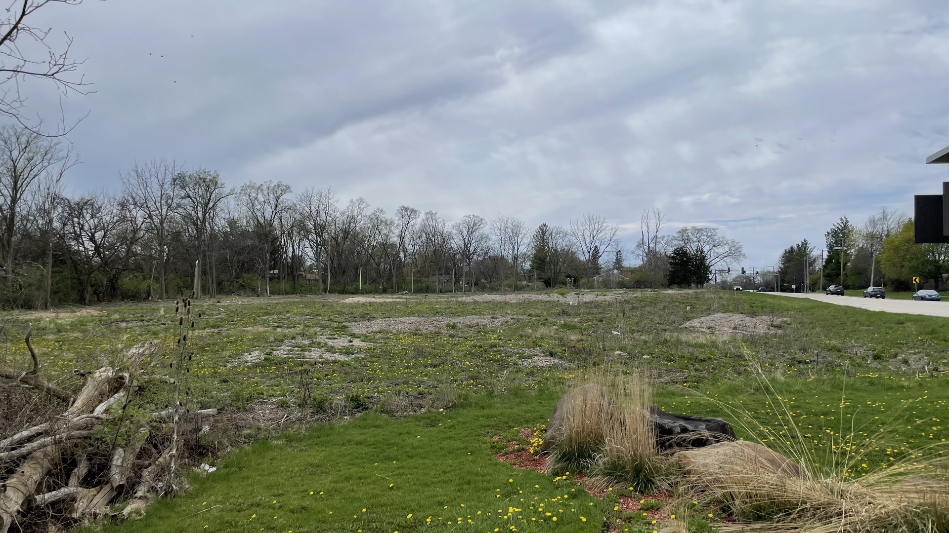 a view of a outdoor space