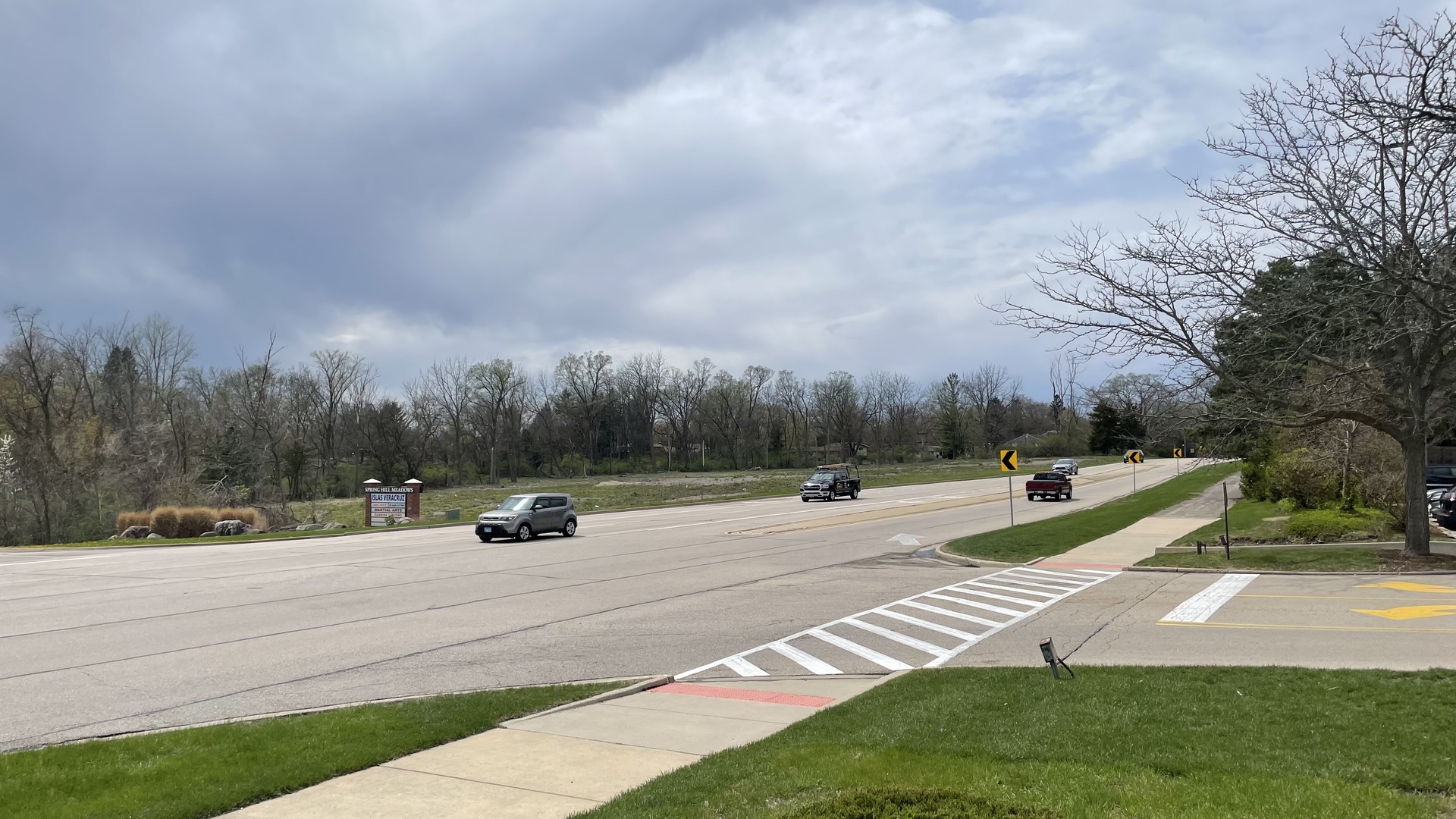 1601 Higgins Road Sleepy Hollow, IL 60118 - Photo 2 of 17 a view of park with large trees