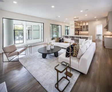 $4,400,000 | 10663 Memorial Drive, Houston, TX 77024