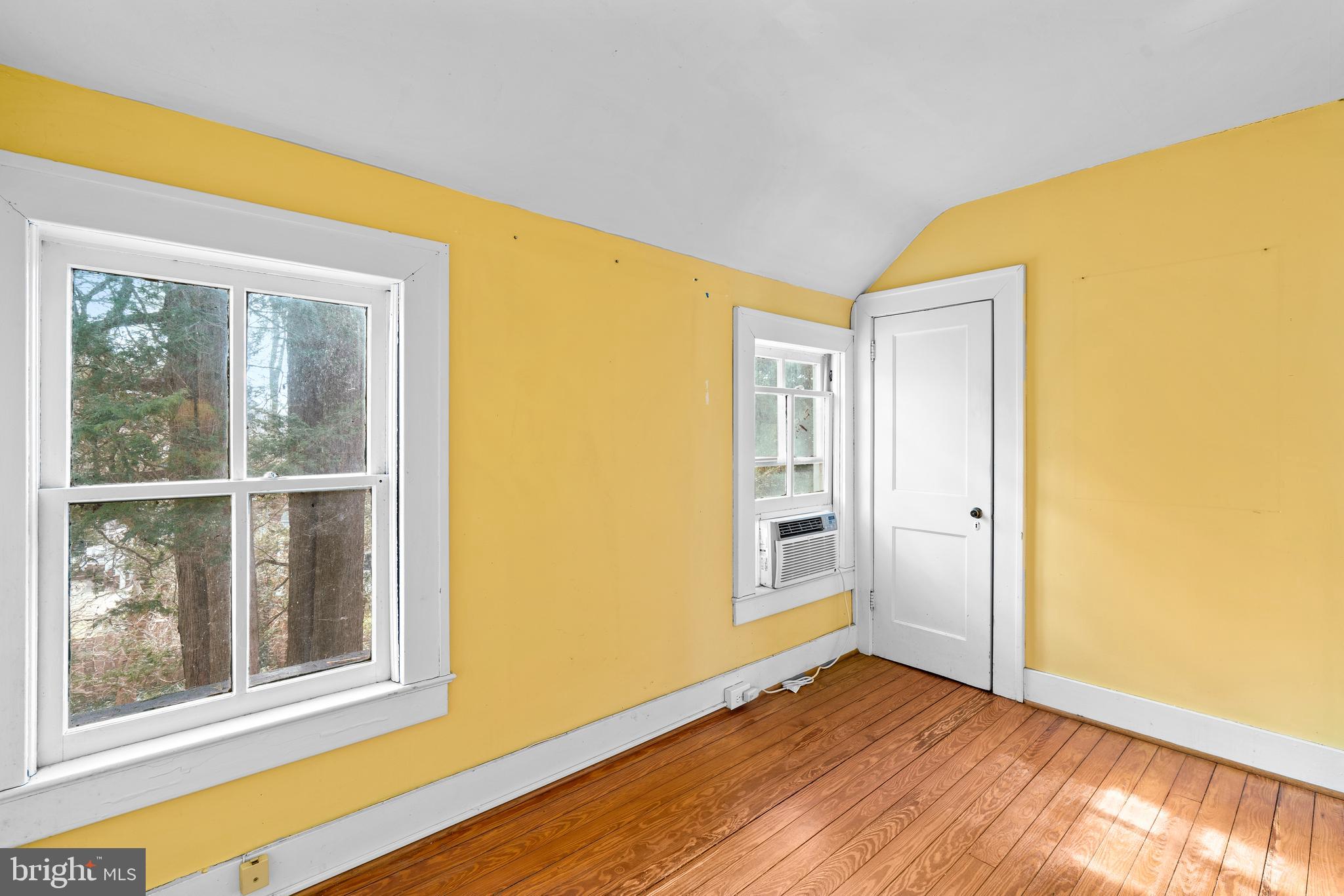 9006 3rd Avenue Silver Spring, MD 20910 - Photo 24 of 38 4TH BEDROOM