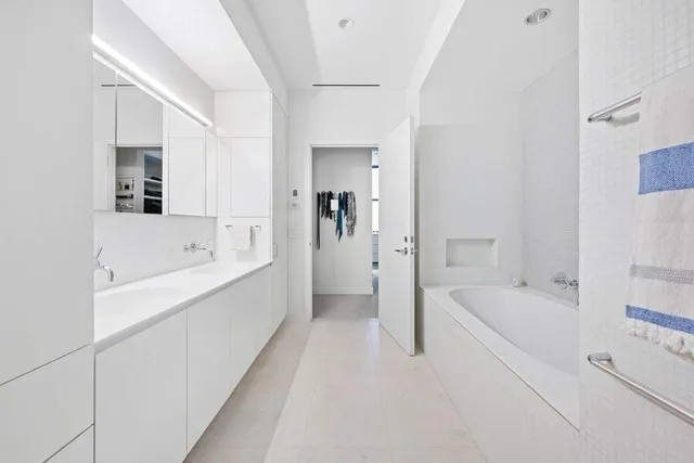 $8,475,000 | 525 West 22nd Street, Unit 3AF | Chelsea