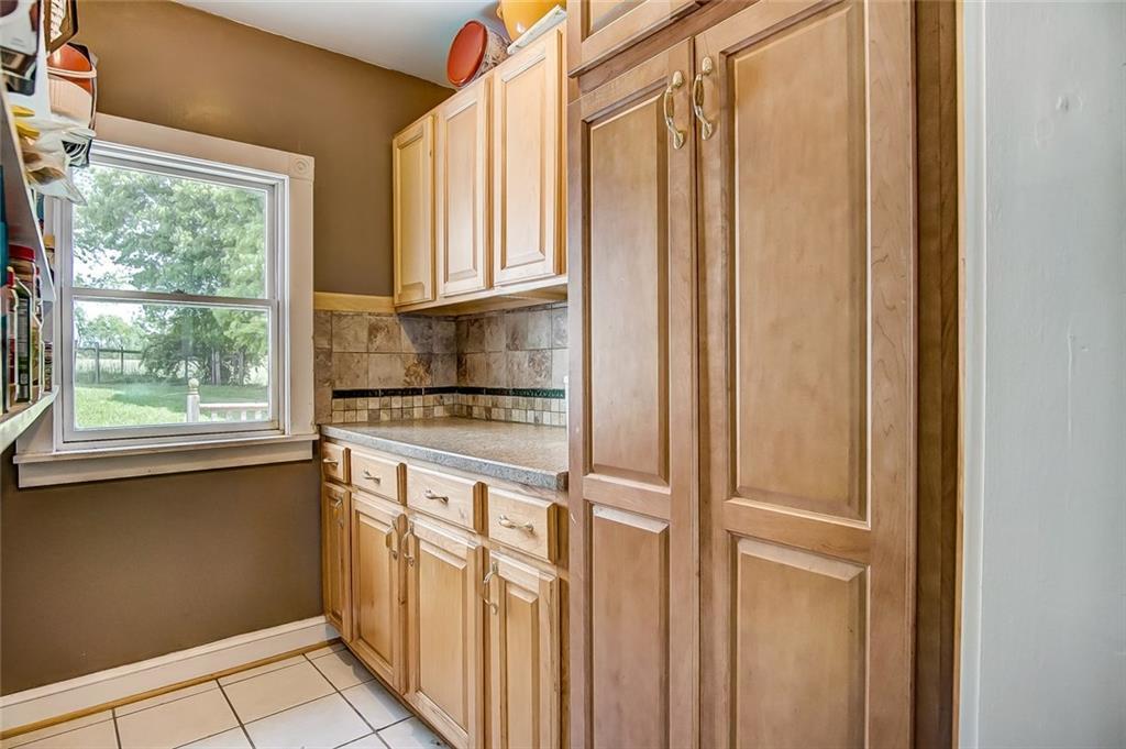 6344 New Carlisle Springfield, OH 45504 - Photo 21 of 47