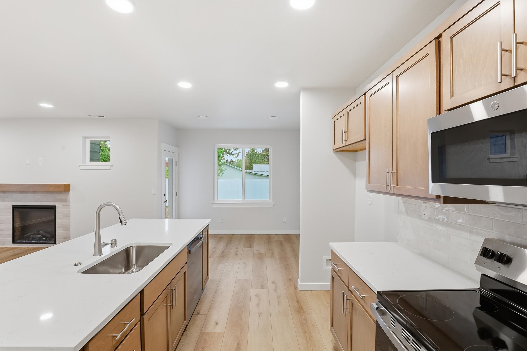417 North Viewmont Road Greenacres, WA 99016 - Photo 8 of 15