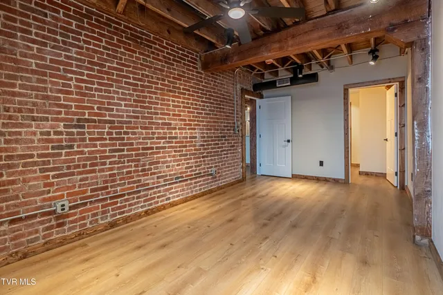 $2,715 | 453 East Main Street, Unit 300, Kingsport, TN 37660