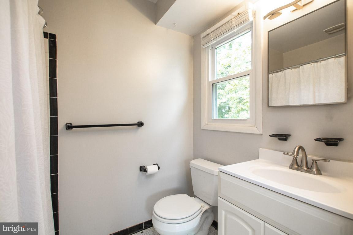 1012 Bosley Road Cockeysville, MD 21030 - Photo 20 of 30 Bath (Master)