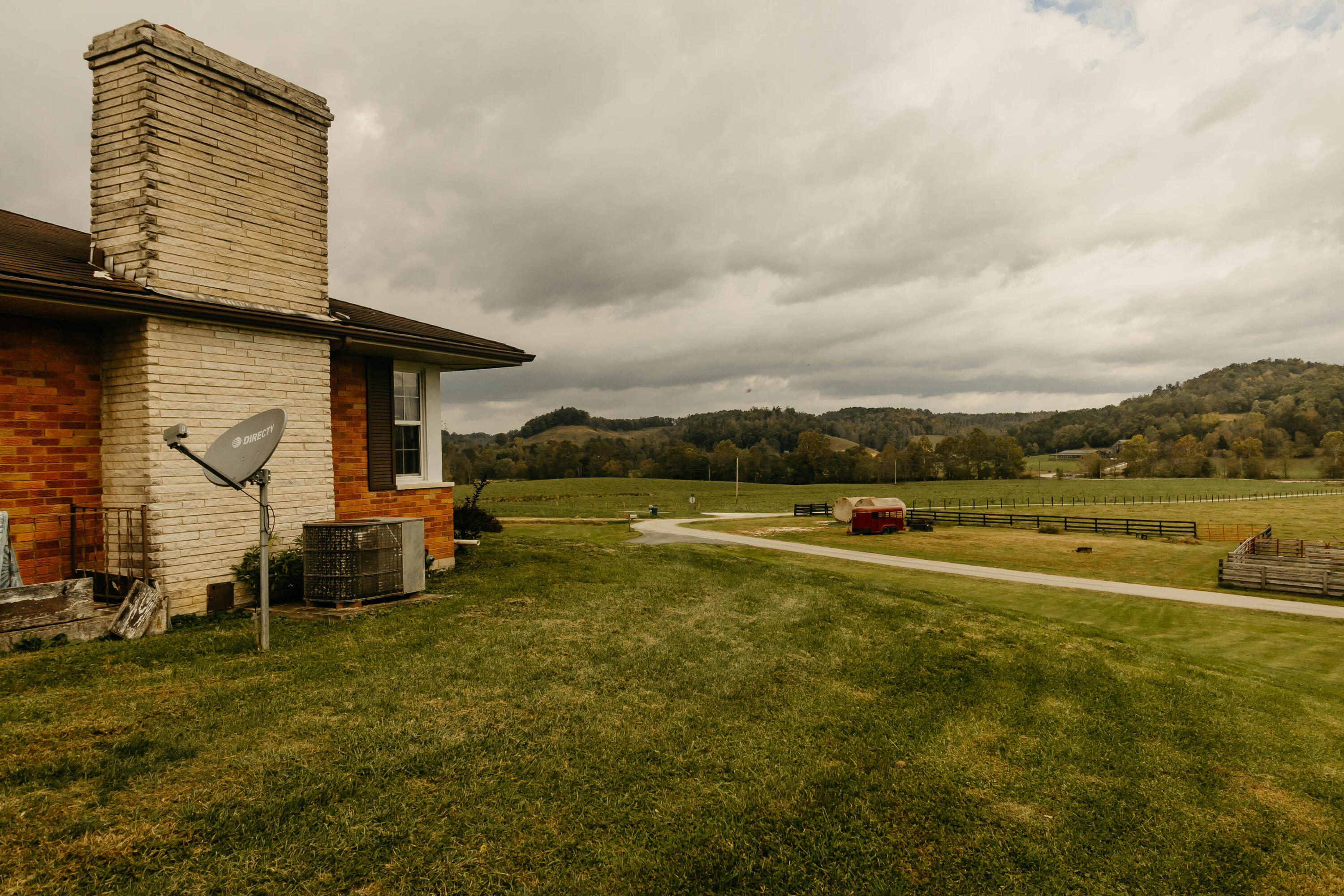 322 Clark Branch Road Campton, KY 41301 - Photo 3 of 63 KRPbw-8244