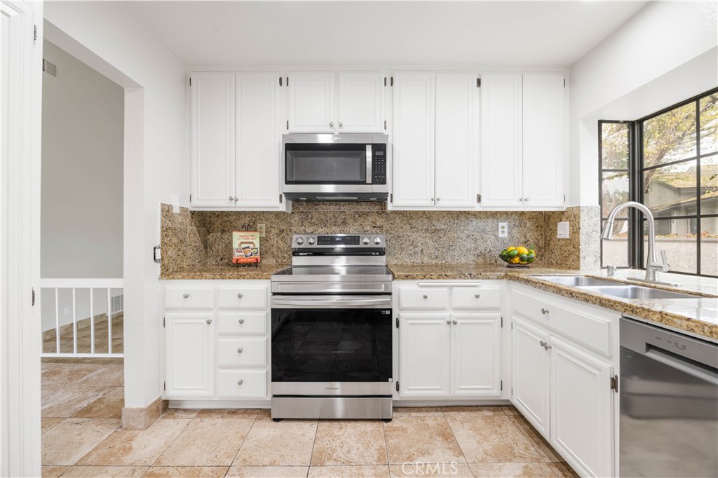 2 Summerset Irvine, CA 92603 - Photo 10 of 22 Stainless appliances, granite counters