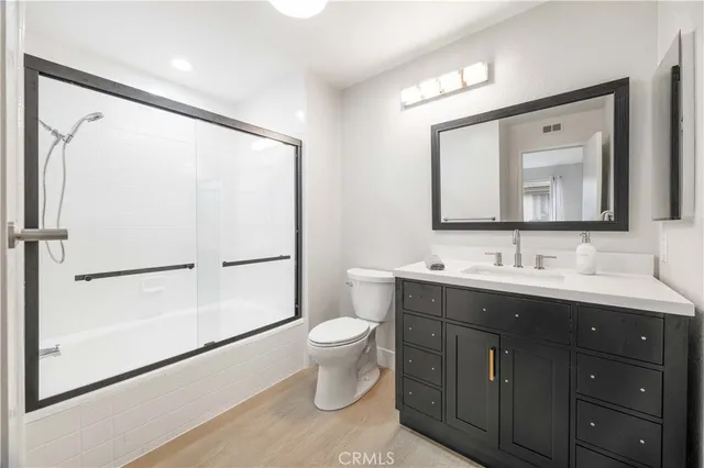 $4,000 | 2 Summerset, Irvine, CA 92603