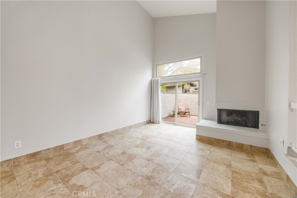 2 Summerset Irvine, CA 92603 - Photo 6 of 22 Neutral tile and fresh paint throughout