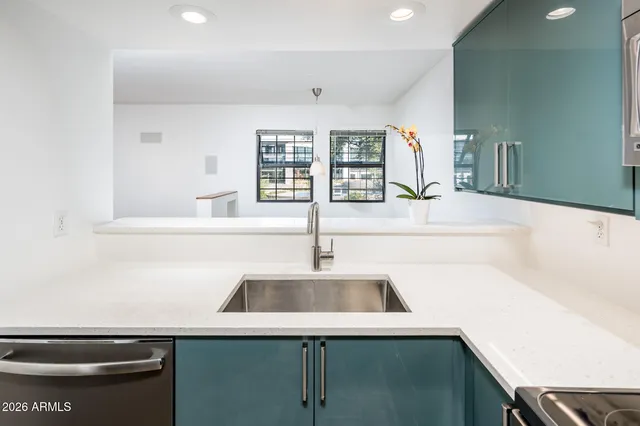 $299,000 | 1245 West 1st Street, Unit 204, Tempe, AZ 85281