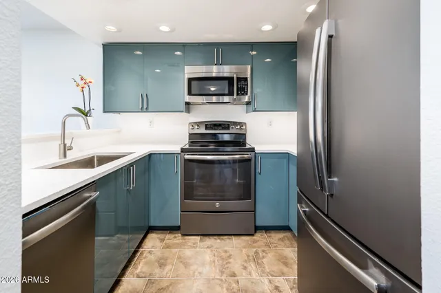 $299,000 | 1245 West 1st Street, Unit 204, Tempe, AZ 85281