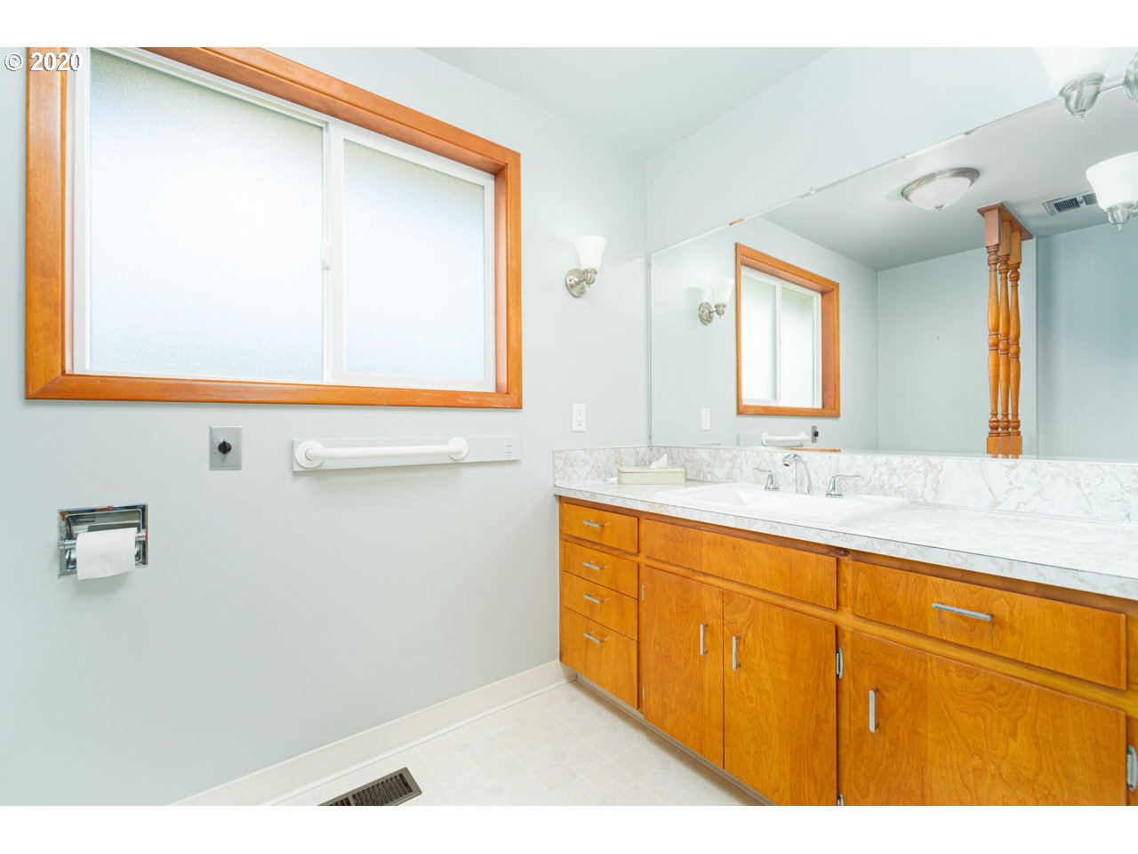 11658 Donald Road Northeast Aurora, OR 97002 - Photo 17 of 32 Gallery Image 17