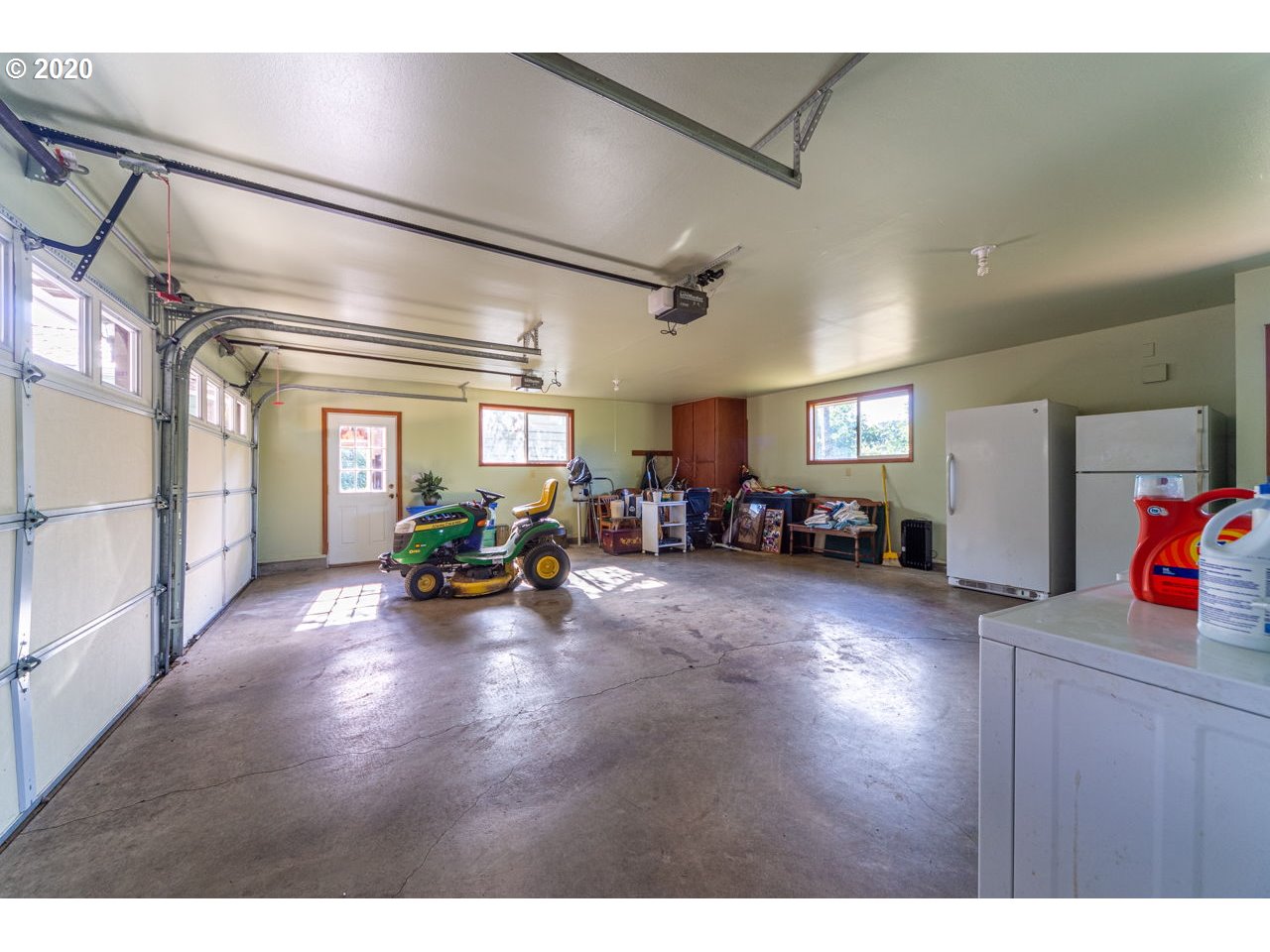 11658 Donald Road Northeast Aurora, OR 97002 - Photo 19 of 32 Gallery Image 19