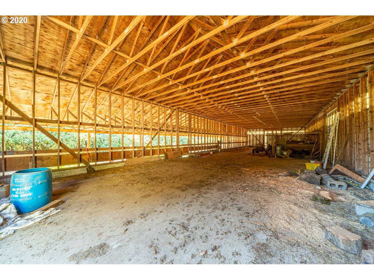 11658 Donald Road Northeast Aurora, OR 97002 - Photo 30 of 32 Gallery Image 30
