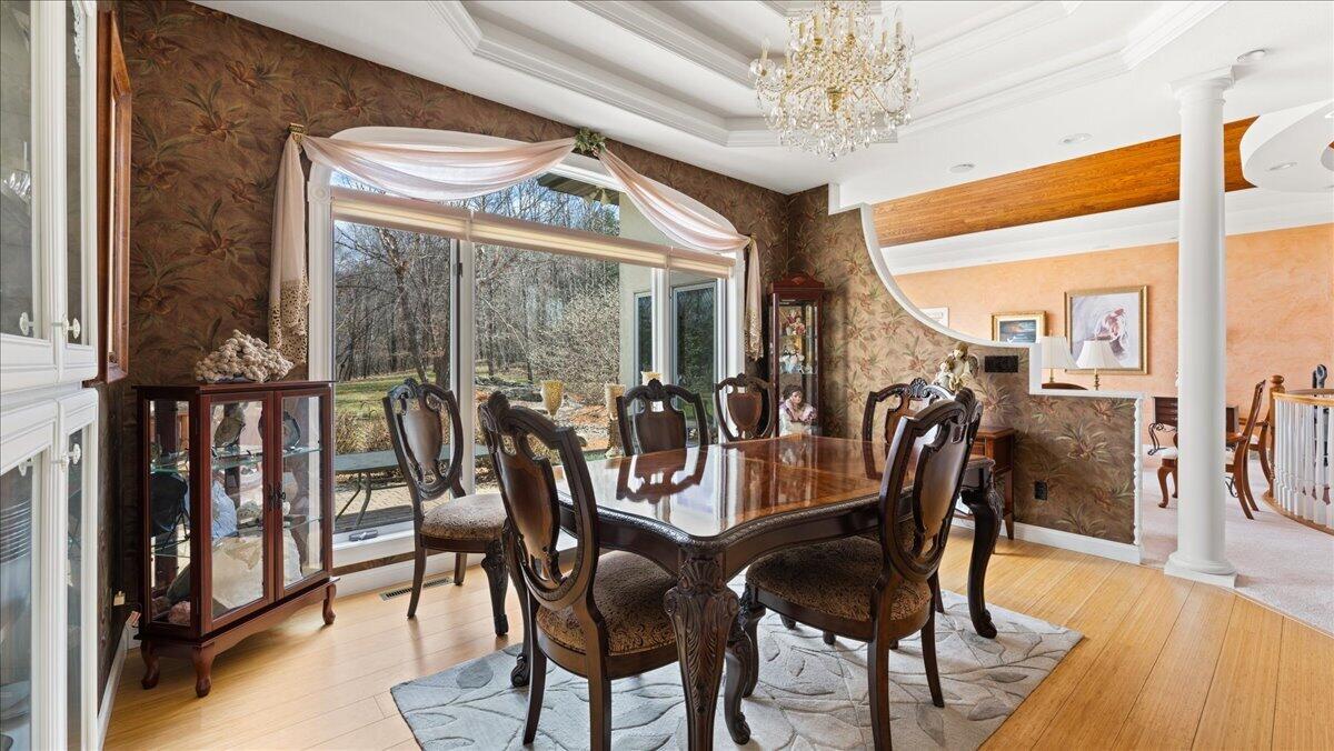 N2487 Nuttleman Road Barre, WI 54601 - Photo 7 of 91 Formal Dining