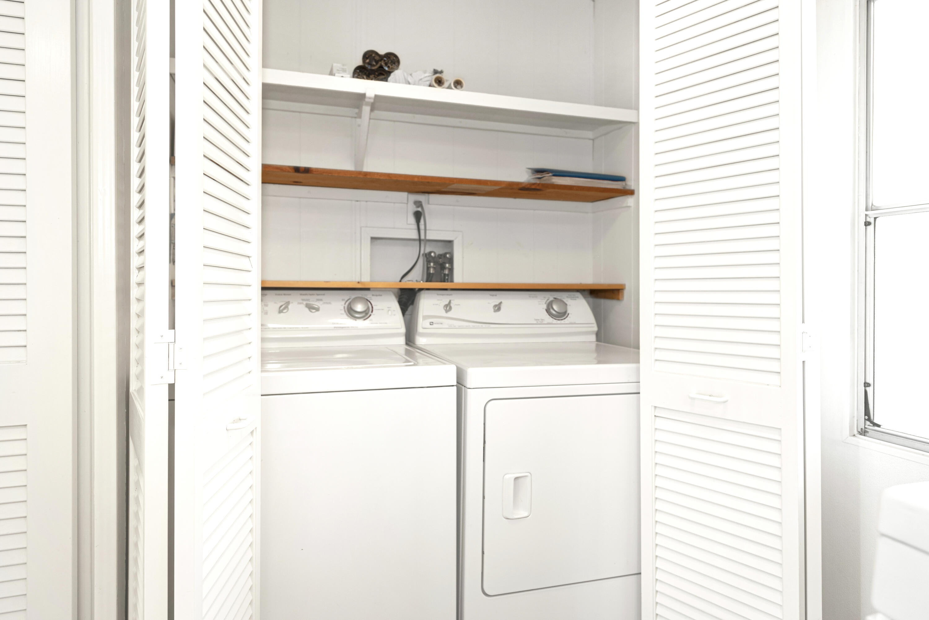 333 Old Mill Road, Unit 19 Santa Barbara, CA 93110 - Photo 11 of 16 Side-by-side laundry (included)
