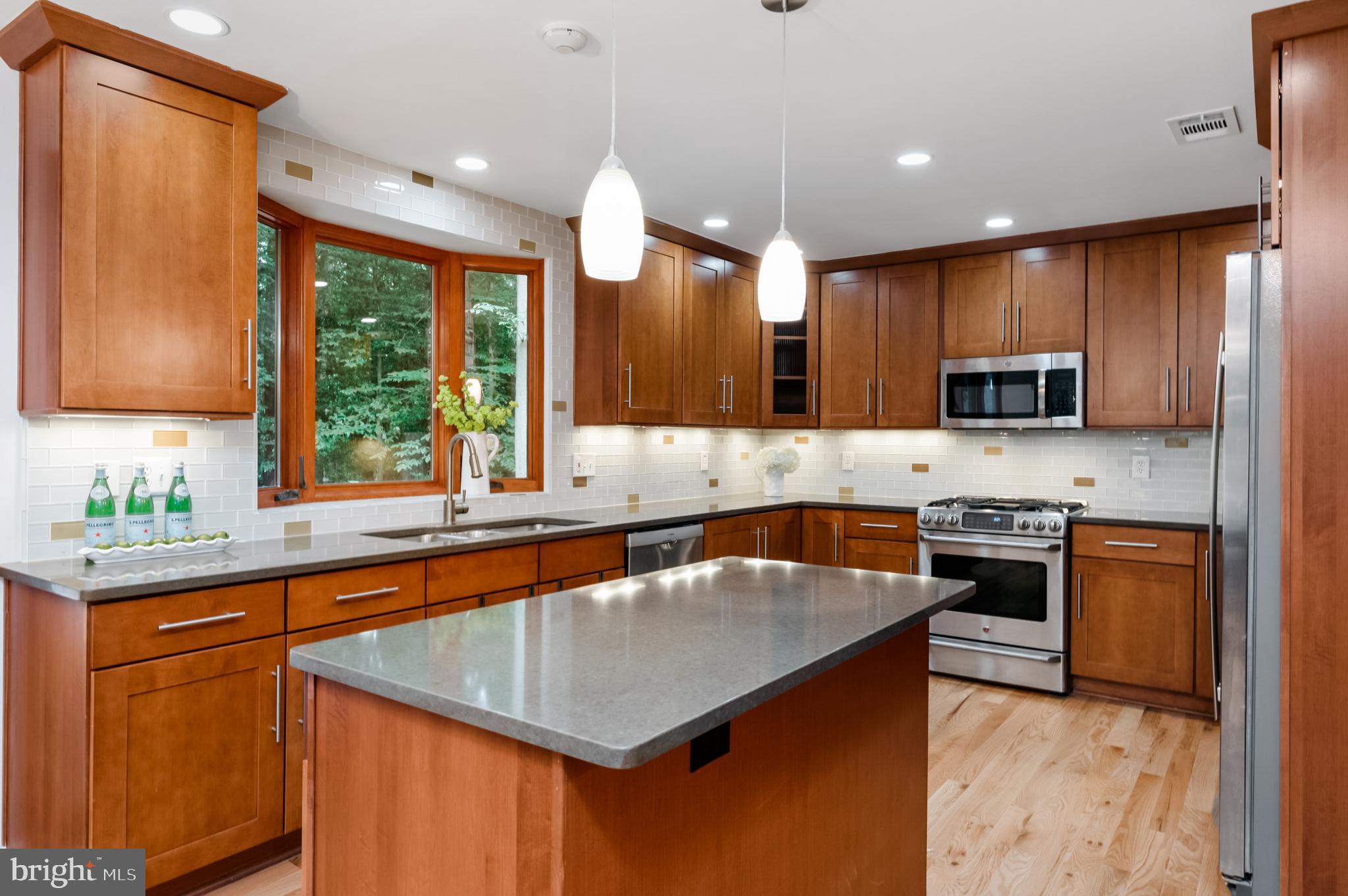 9501 Watts Road Great Falls, VA 22066 - Photo 22 of 73 Updated kitchen with all the bells and whistles
