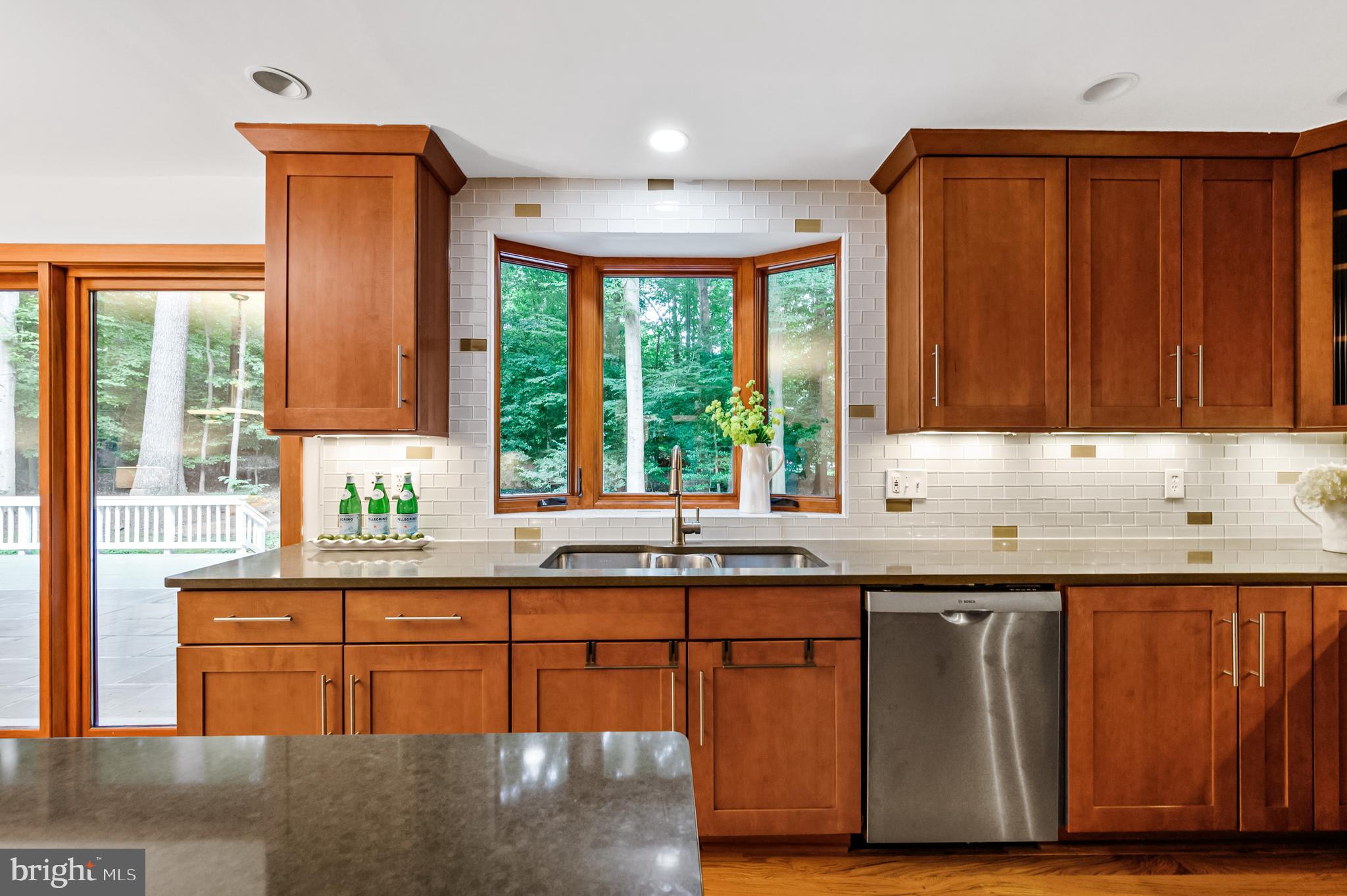 9501 Watts Road Great Falls, VA 22066 - Photo 25 of 73 Gallery Image 25