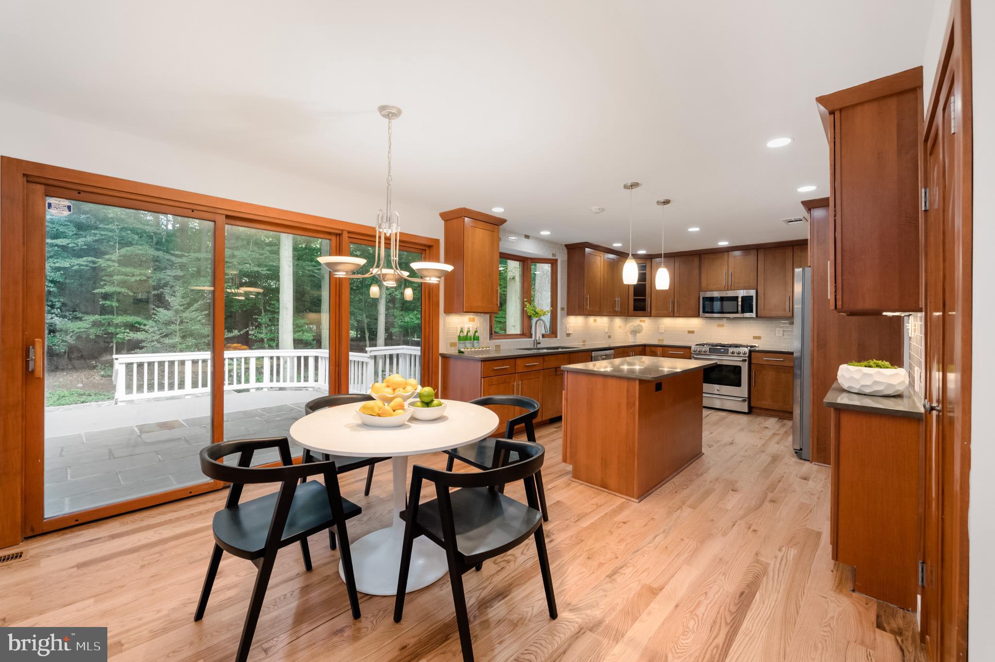 9501 Watts Road Great Falls, VA 22066 - Photo 26 of 73 Gallery Image 26