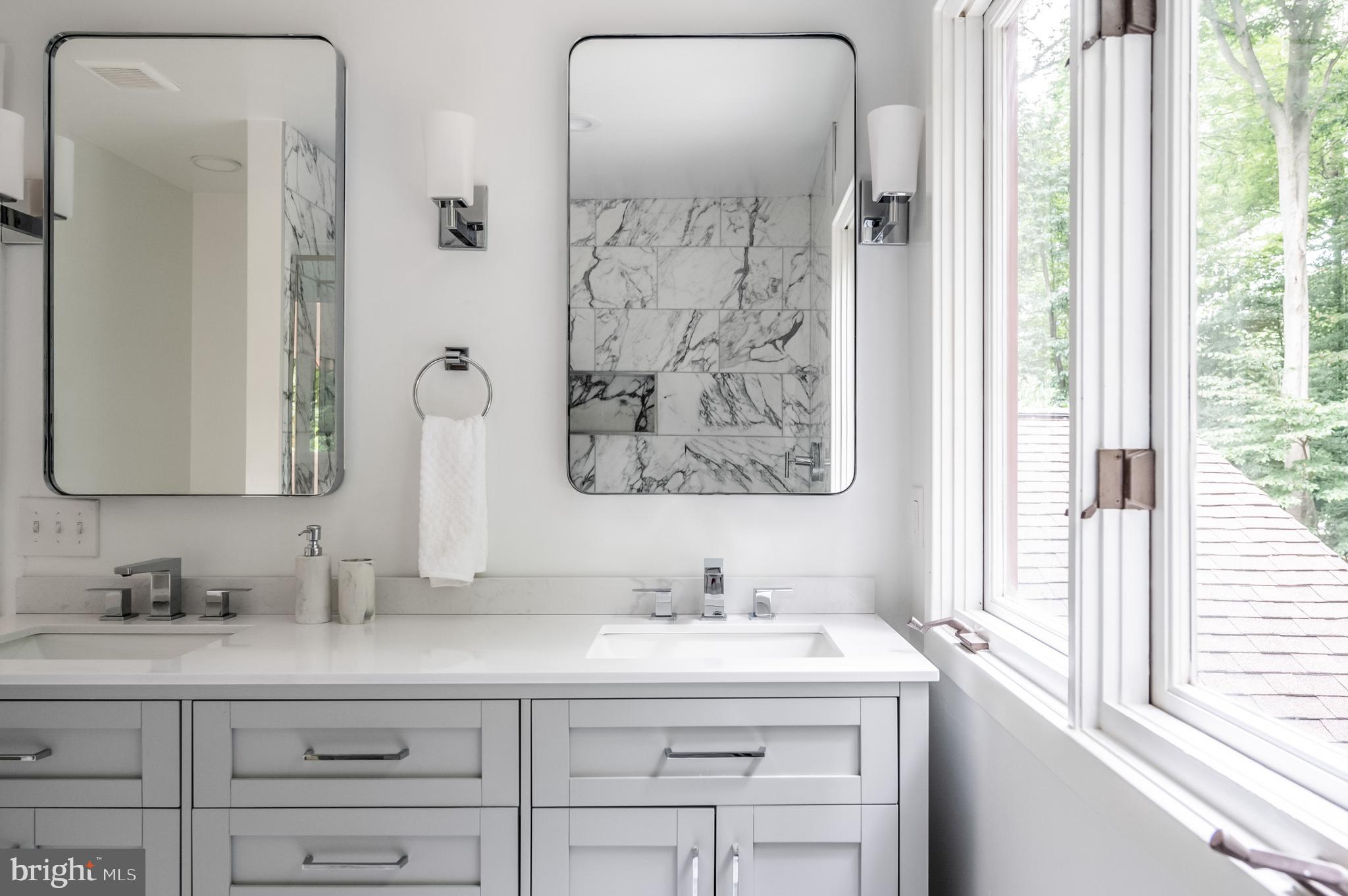 9501 Watts Road Great Falls, VA 22066 - Photo 36 of 73 New designer marble master bath