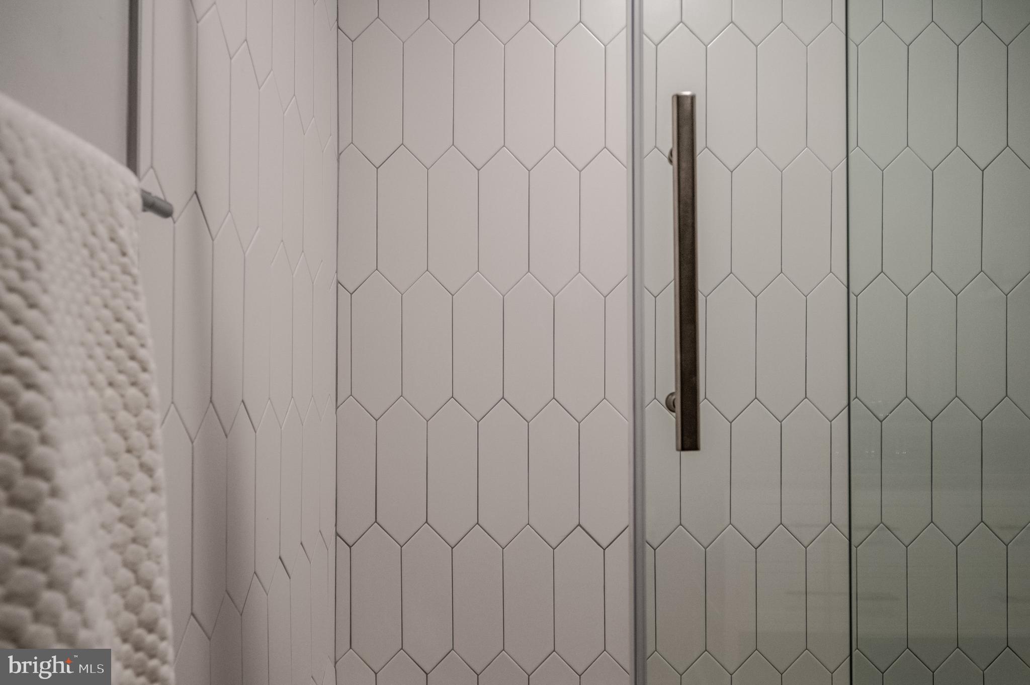 9501 Watts Road Great Falls, VA 22066 - Photo 48 of 73 Custom tile in hall bath